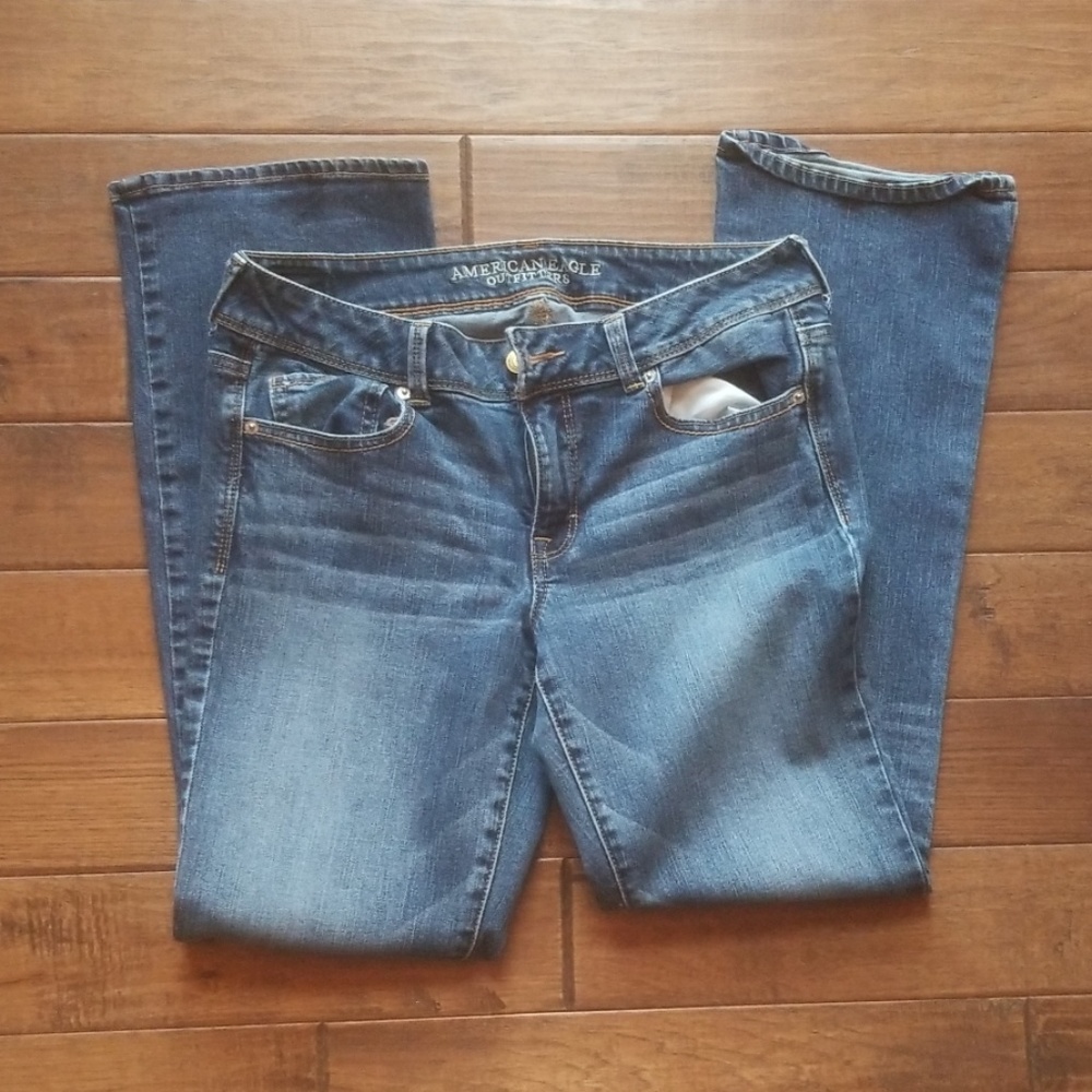 AE Kick Boot Jeans